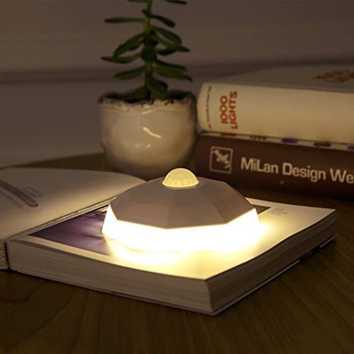 Motion Sensor Light, Windspeed [Update Version] USB Rechargable LED Auto Motion-sensing Light Nightlight Lamp for Cabinet,Closet,Entrance,Hallway,Basement,babyroom (Warm Light)