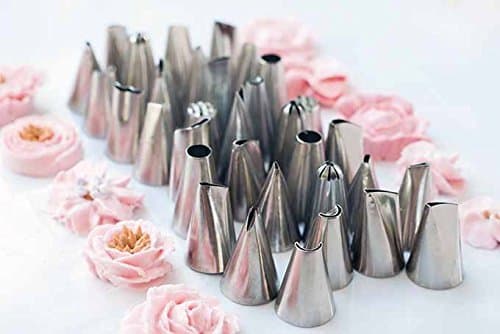 Baking Kit Russian Piping Tips - 37 Piece Baking Kit - 32 Icing Nozzles/Tips, 2 Reusable Pastry Bags, 2 Couplers and Storage Box - Decoration Kit - Baking Utensils - Icing Dispenser and Tips