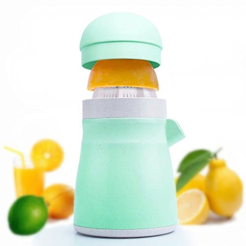 Lemon Squeezer, Lemon Juicer, Lime Squeezer, EEGO 2-in-1 BPA-free Manual Juicer Fruit Press for Lime Orange Citrus with Serving Cup Made by Biodegradable Wheat-Straw, Green
