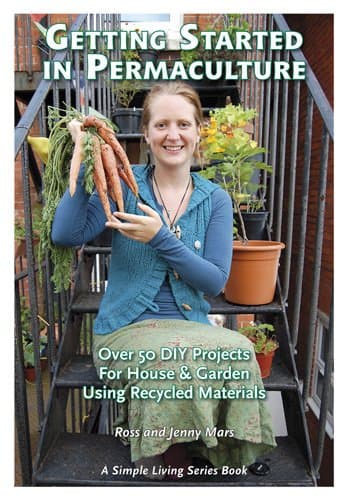 Getting Started in Permaculture: 54 Projects for Home and Garden (Simple Living) Paperback – Illustrated, 1 Oct. 2010