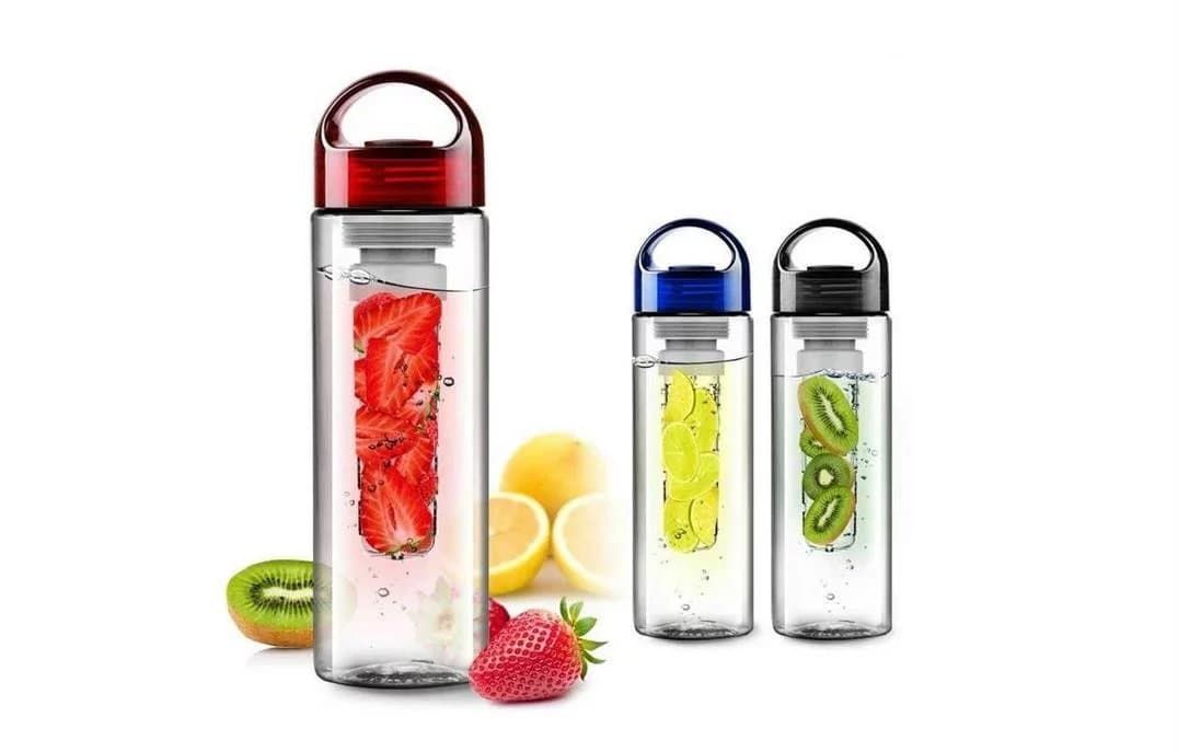 700ml Blue Fruit Infusing Water Bottle with Fruit Infuser and Flip Lid Lemon Juice Make Bottle-Blue