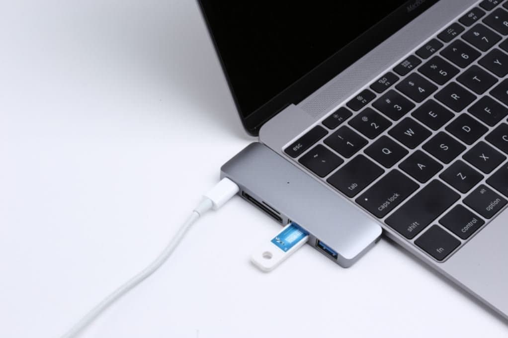 Type-C USB 3.0 3 in 1 Combo Hub for MacBook 12-Inch (with USB -C Charging Port) (Space Grey)