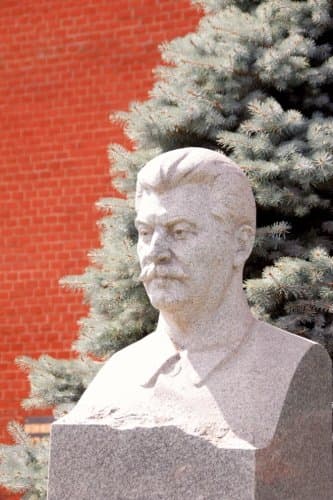 Granite Bust of Joseph Stalin Journal: Take Notes, Write Down Memories in this 150 Page Lined Journal Paperback – 16 Sept. 2017