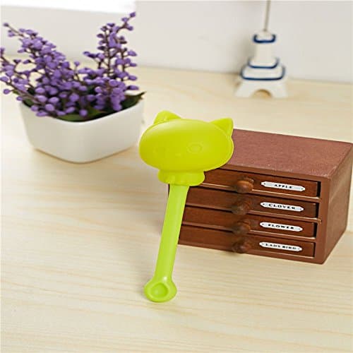 Cute Colorful Kitty Cat Tea Leaf Infuser Spoon with Handle - Loose Tea Leaf Strainer -Herb Filter - Spice Diffuser (Green)