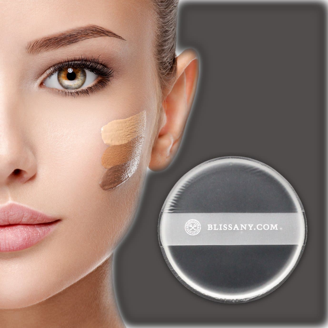 Silicon Make-Up Sponge with practical holding strap for easy application of make-up | by BLISSANY