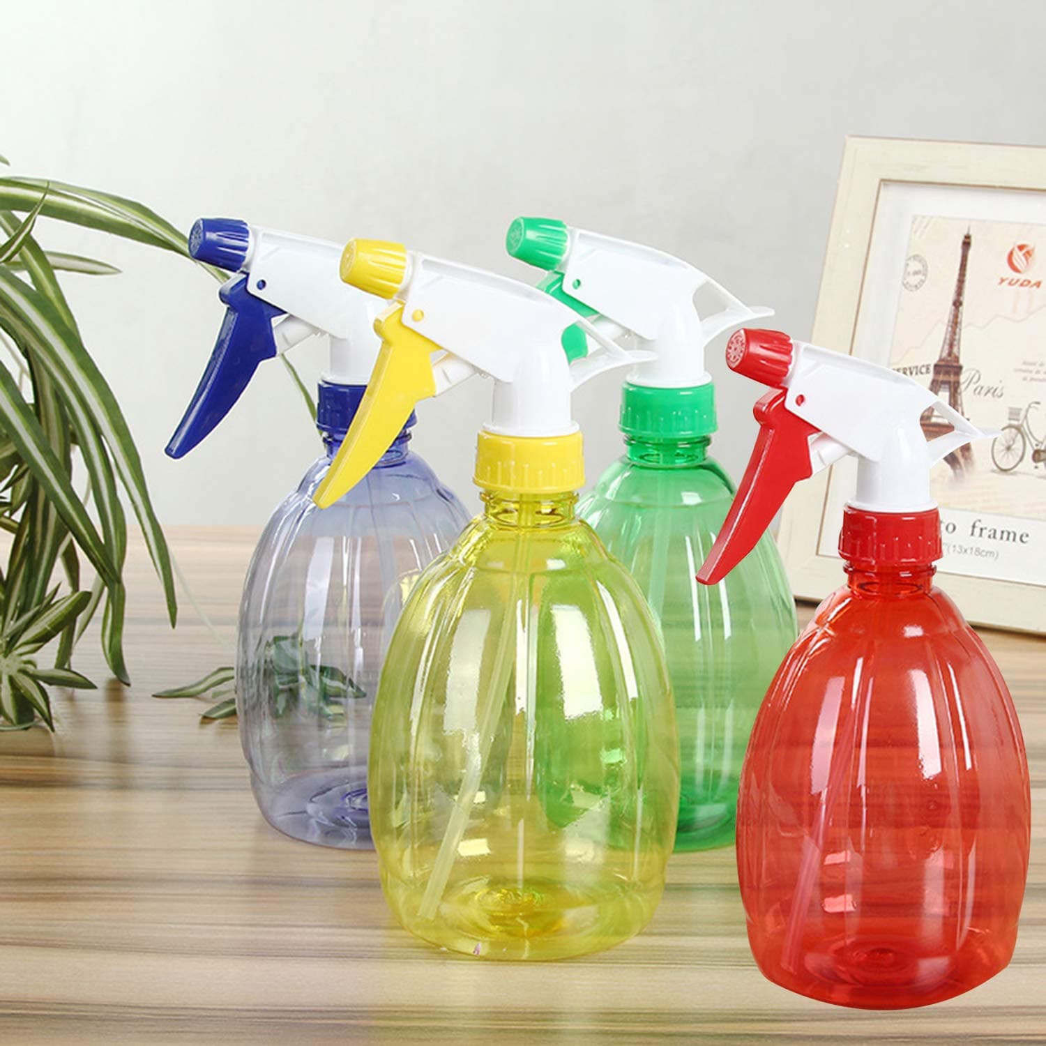 4Pcs 500ML Empty Plastic Spray Bottles, Hand Pressure Adjustable Plastic Spray Bottles for Hair & Cleaning & Water the Flowers （Red & Green & Blue & Yellow）