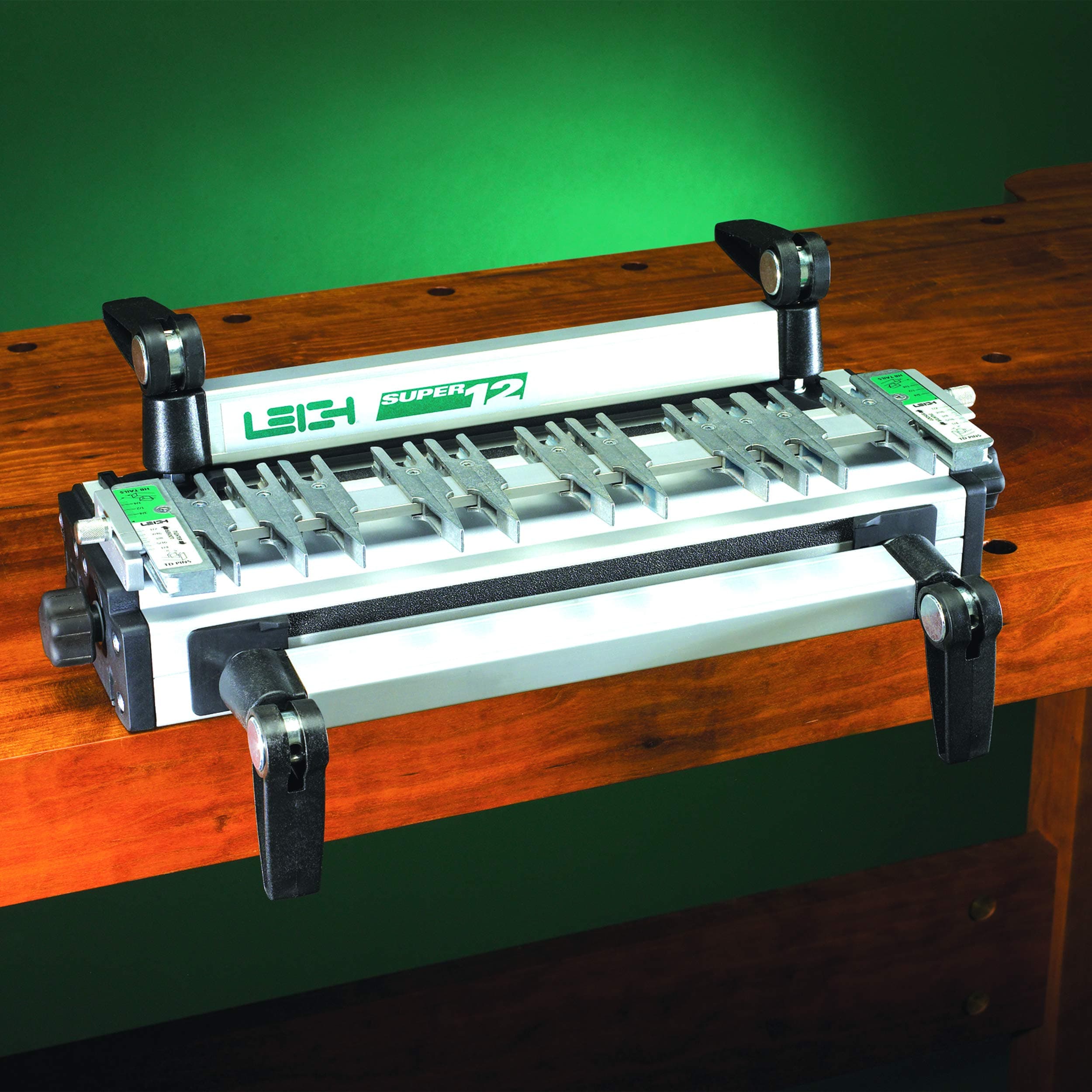 Leigh Super 18 Dovetail Jig by Leigh