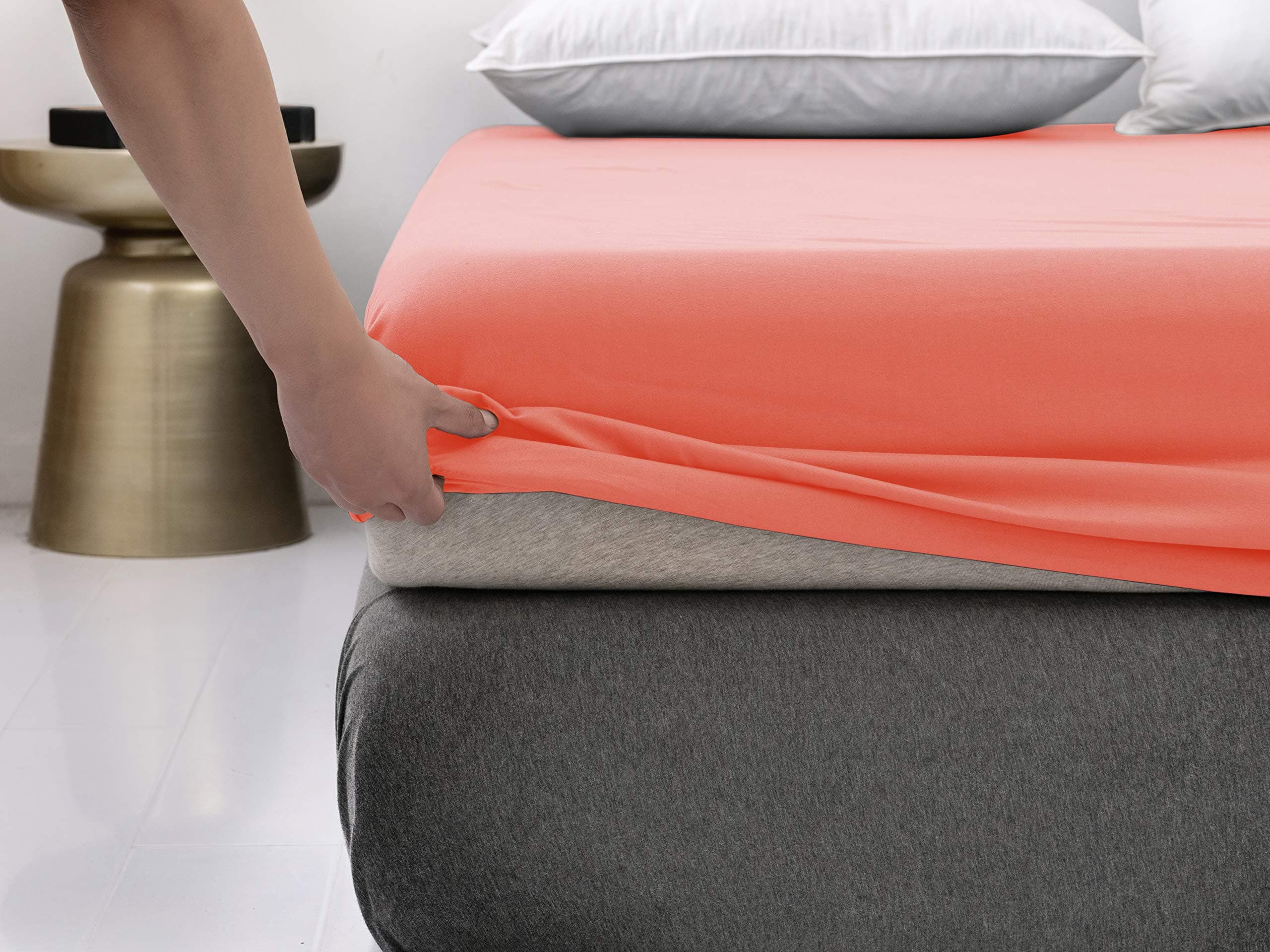 AYASW Fitted Sheet Only Queen Size Deep Pocket Soft Bed Bottom Sheet 1 Piece 1800 Brushed Microfiber Fits 8" to 16" Wrinkle Fade Resistant Easy Care Stable Breathable Coral Holiday Décor