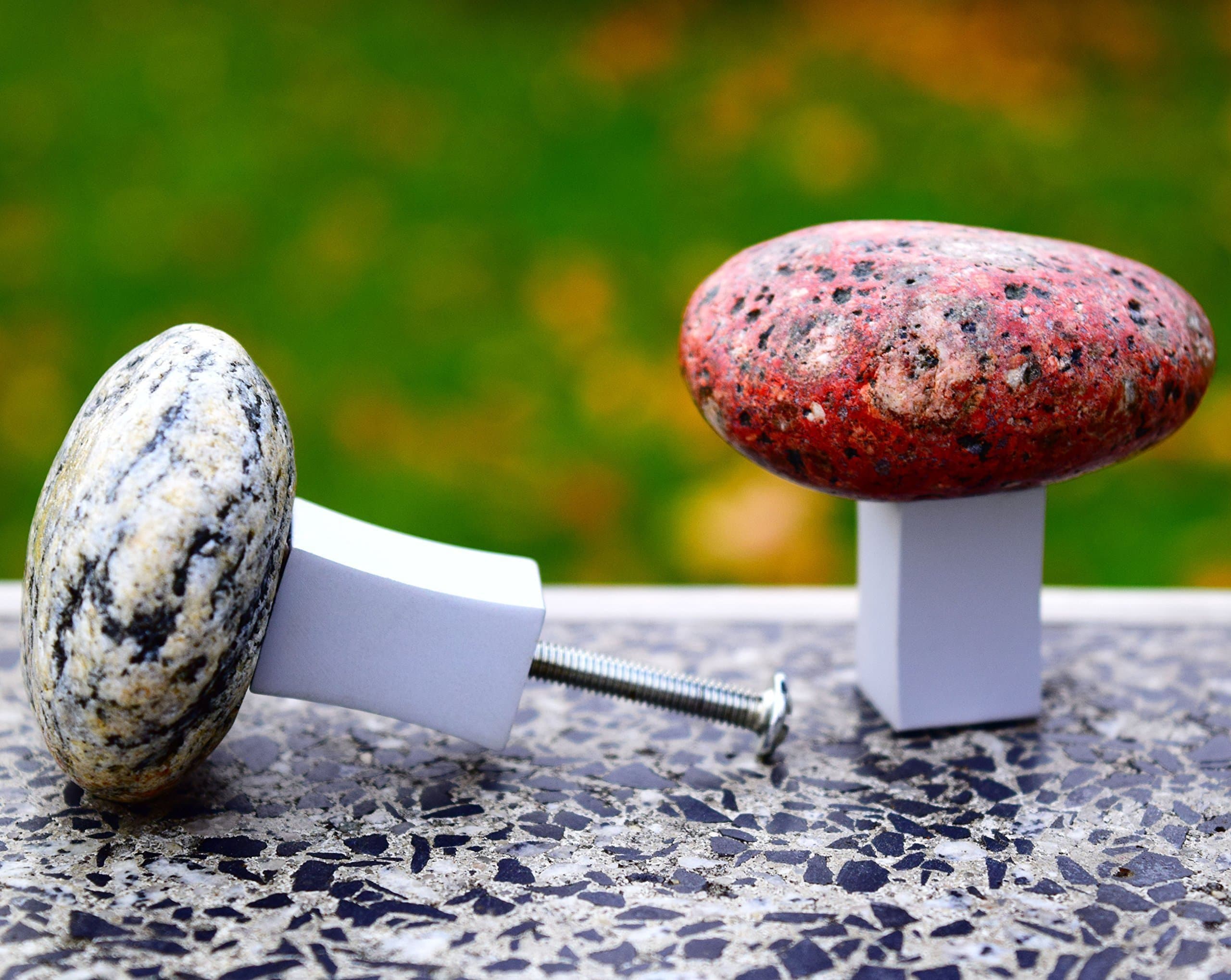 Rock knobs and pulls. Beach Stone Kitchen Cabinet handle. Door knobs. Stone Cabinet Knobs. Furniture knobs. Drawer Pull.