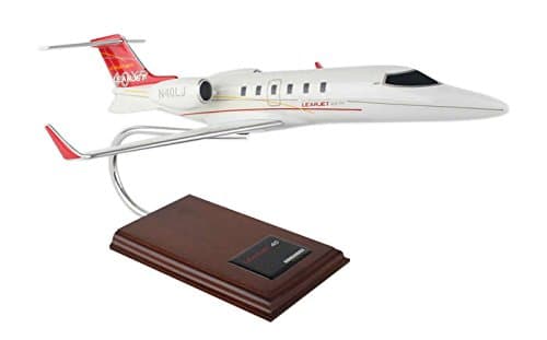 Executive Series Models Learjet 40 1/35 Scale H10835 Model Kit,White