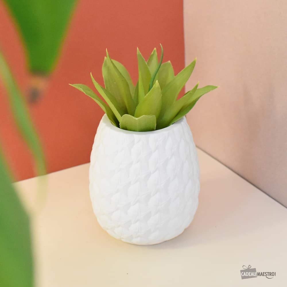 Bitten Pineapple Planter Pineapple Vase, Ceramic, White, 15 x 15 x 42 cm