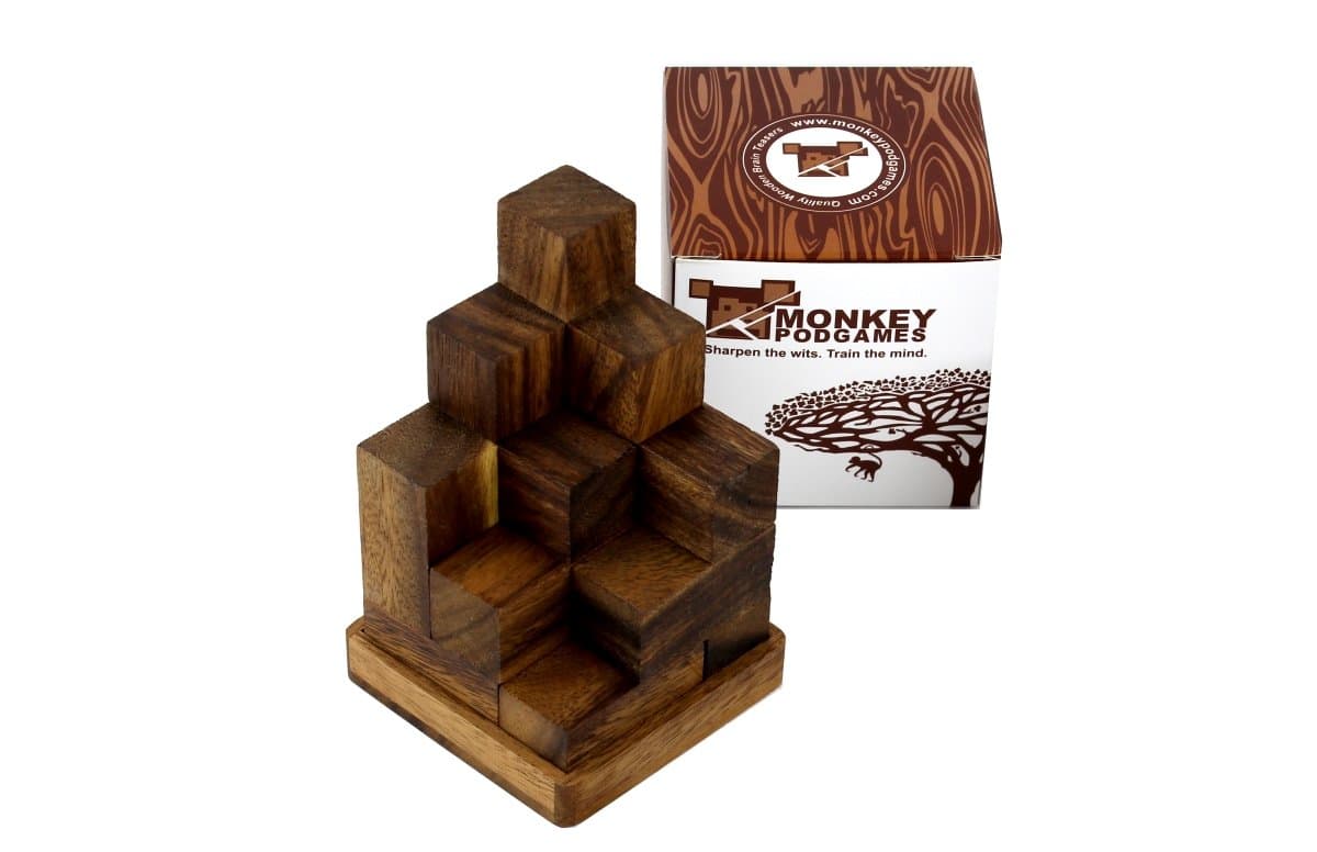 Soma Cube - Including Booklet of Challenges and Solutions