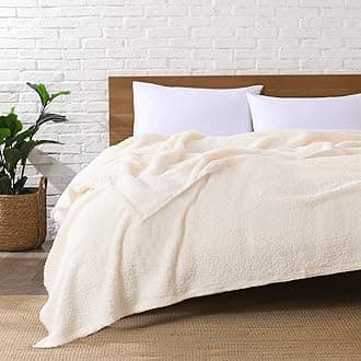 Ultra Soft Fleece Sherpa Blanket King Size, Lightweight Cozy Pattern Reversible Bed Blanket for All Season, Antique White, 104”x90”