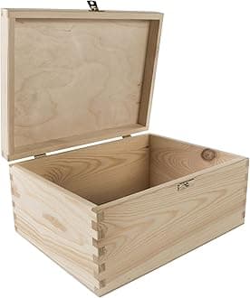 WooDeeDoo Medium Rectangular Wooden Storage Box with Lid and Clasp – 28 x 21 x 13 cm – Plain Pine Memory Keepsake Craft Chest for DIY Gifts Decoration Pyrography Engraving
