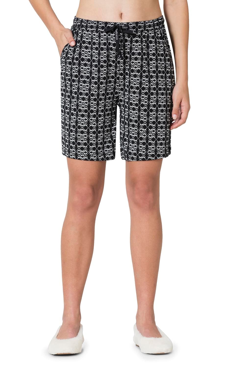Van HeusenWomen's Bermuda Shorts