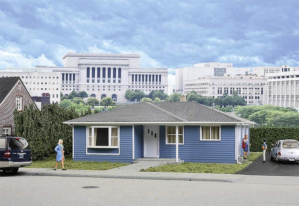 Walthers HO Scale Model Framed Ranch Tract House, Model:933-3775