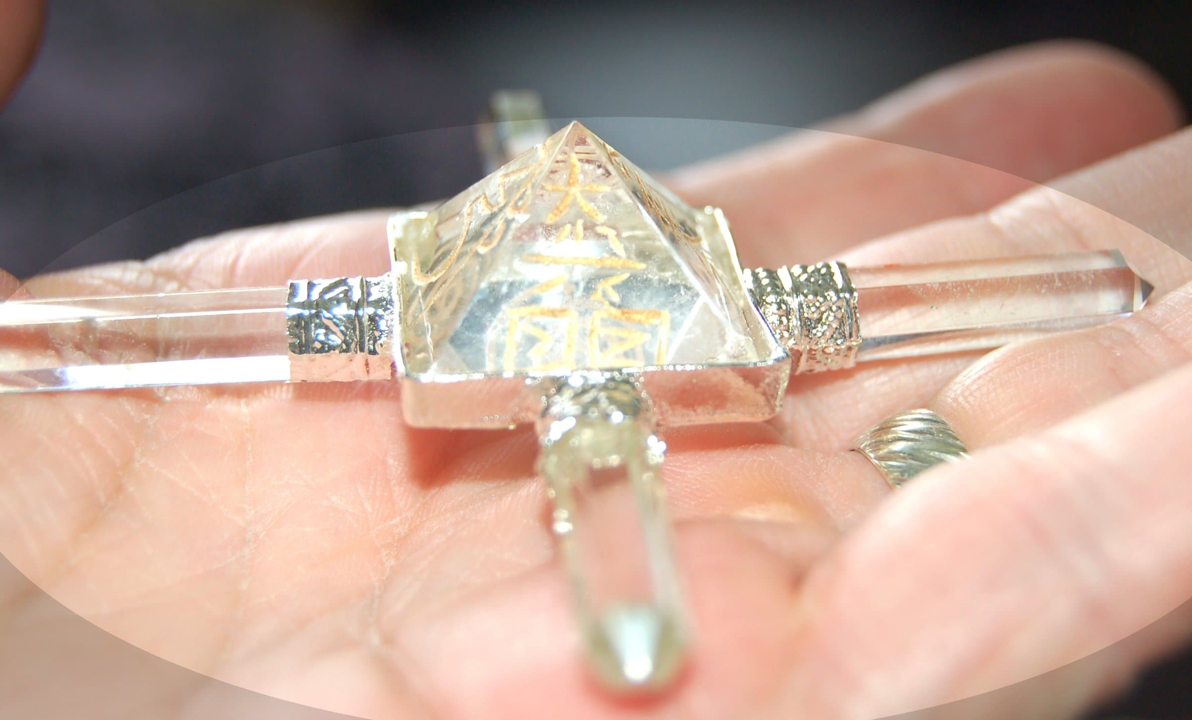 CHAKRA SET PENDULUM AND GRID Clear Quartz Dr Usui REIKI Symbols Point Pyramid Crystal Energy Generator Grid Balance - Chakra Set and Clear Quartz Pendulum dowser.with Angel Charm - UK SELLER