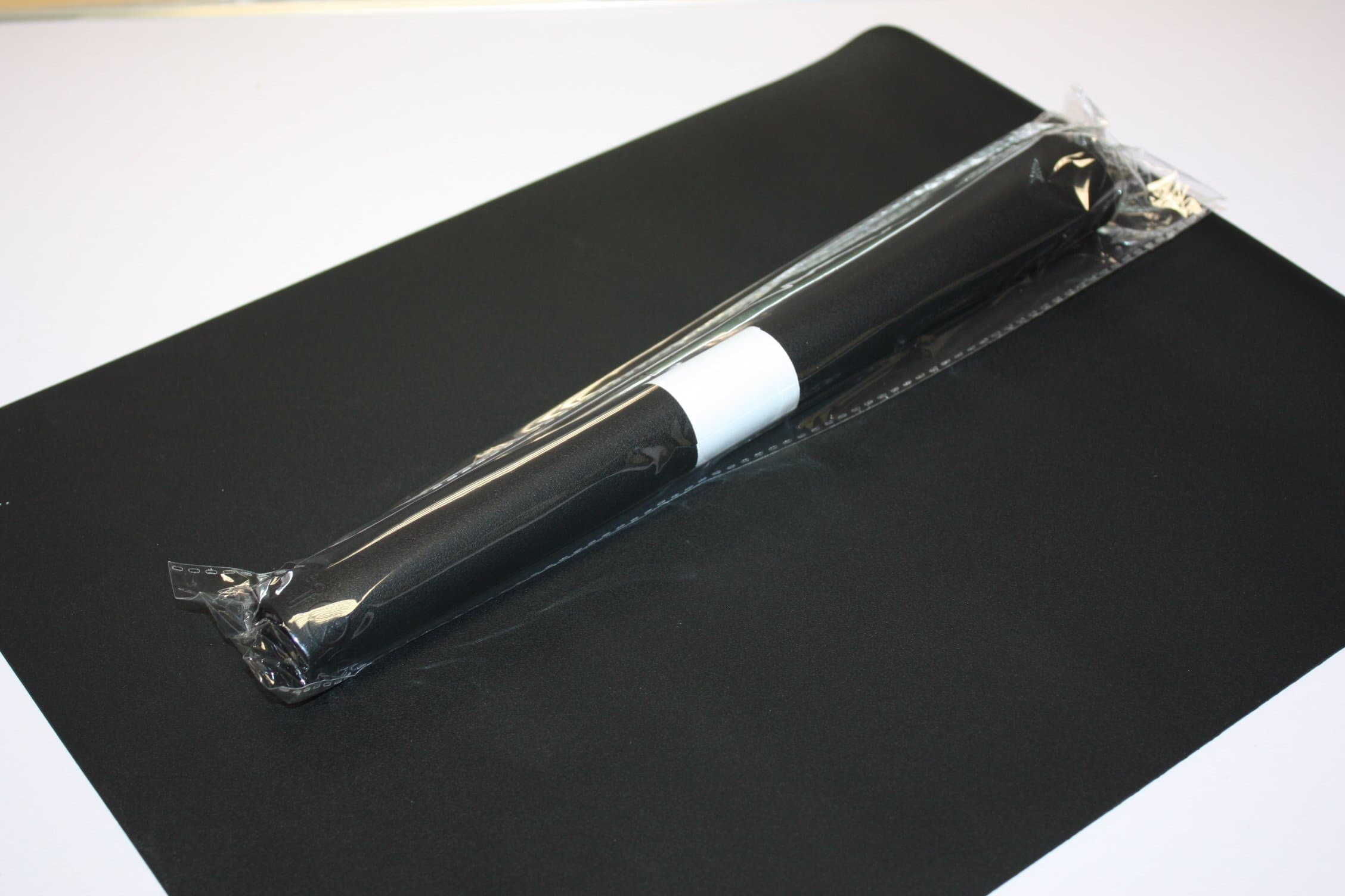 Non-Slip Flexible Waterproof Insulation Silicone Baking Mat Table Protector (Black)