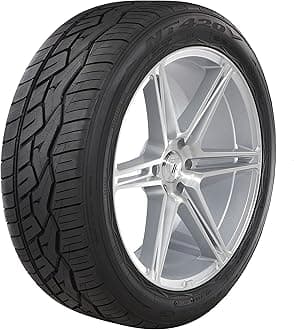 Nitto NT420V 305/45R22 118H