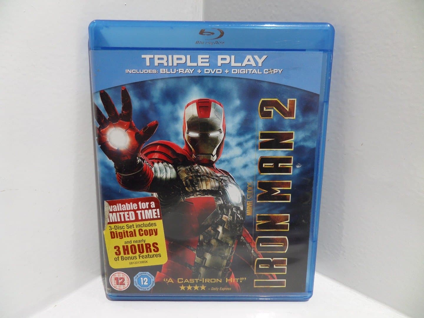 Iron Man 2 - Triple Play (Blu-ray + DVD + Digital Copy) [2010] [Region A & B & C]