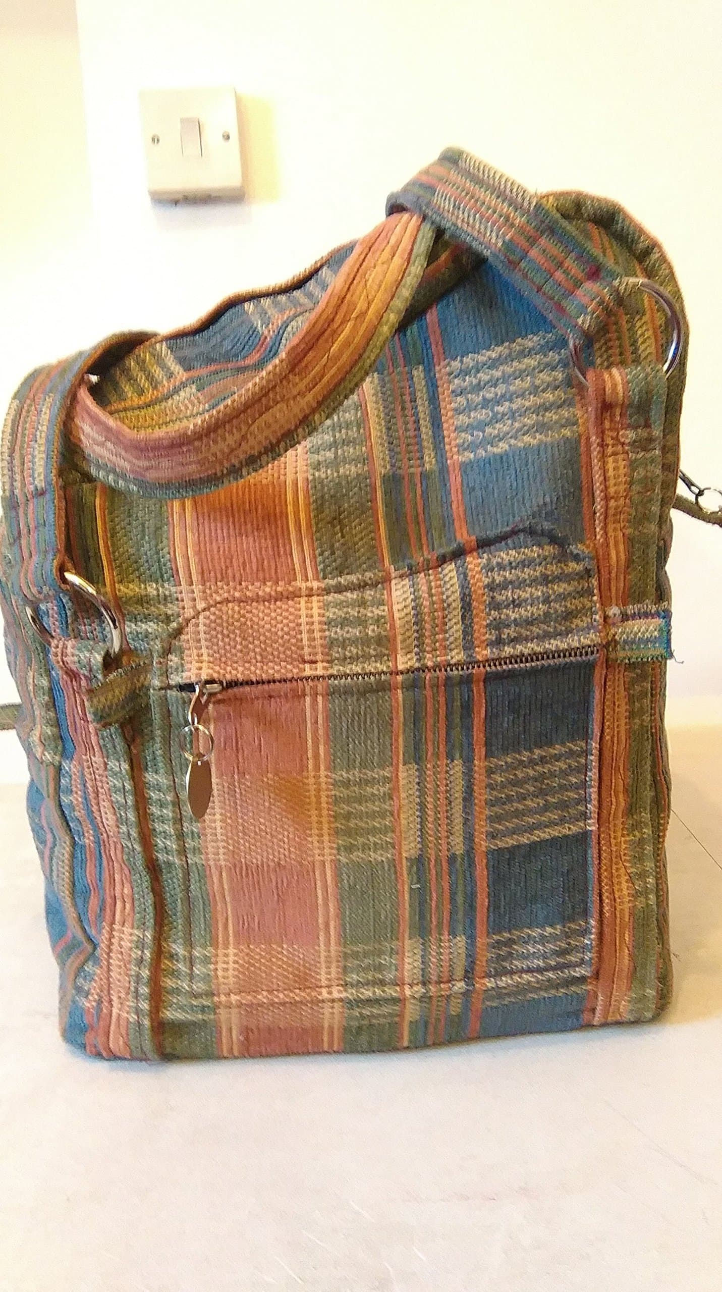 Plaid Fabric carpet bag