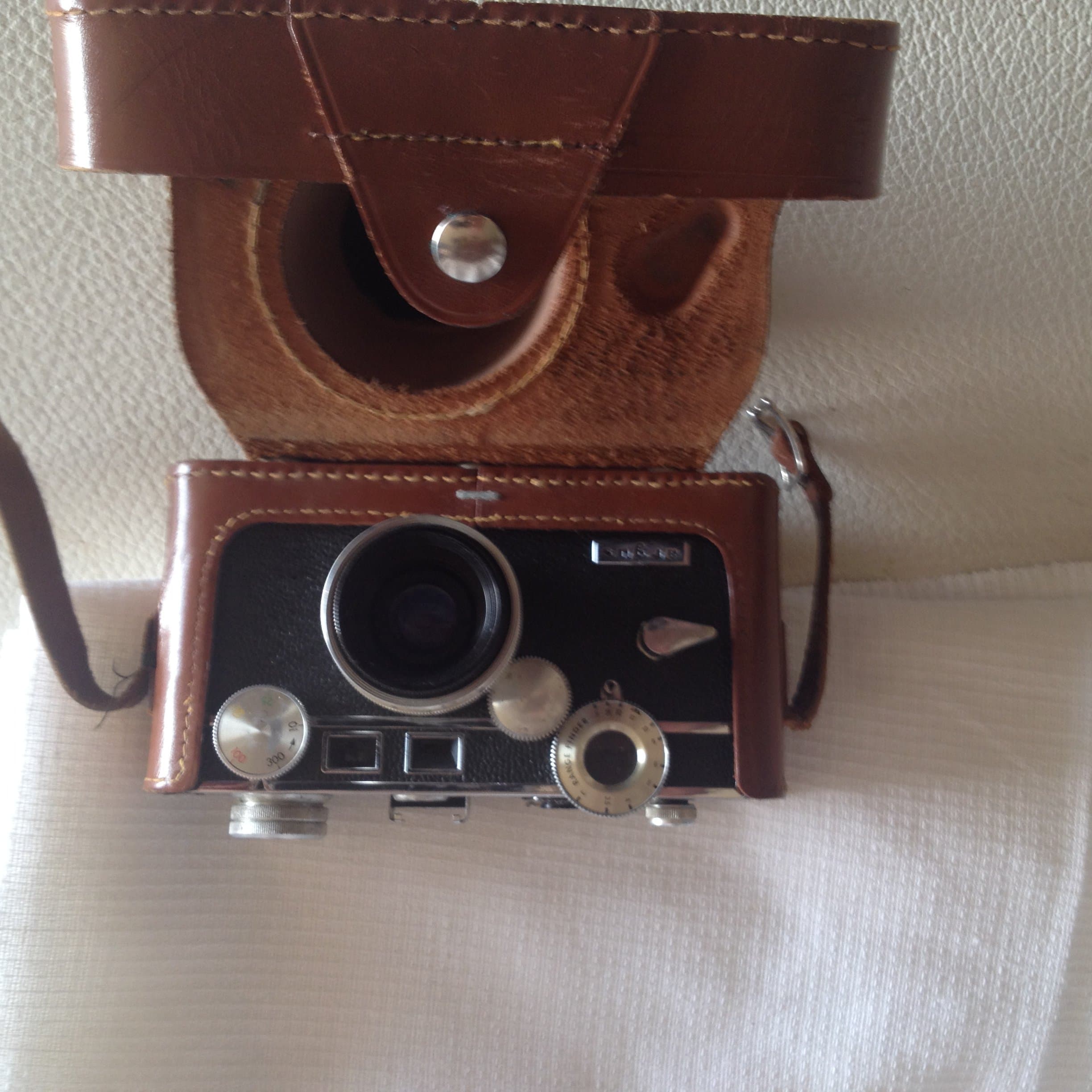 Vintage Argus C3 35mm Rangefinder Brick Camera