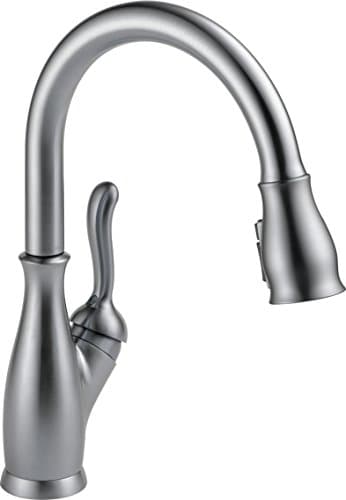 Delta Faucet 9178-DST Leland Single Handle Pull-Down Kitchen Faucet with Magnetic Docking, Chrome